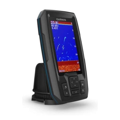 جهاز Garmin Striker Plus 4 مزود بمحول طاقة ثنائي الشعاع